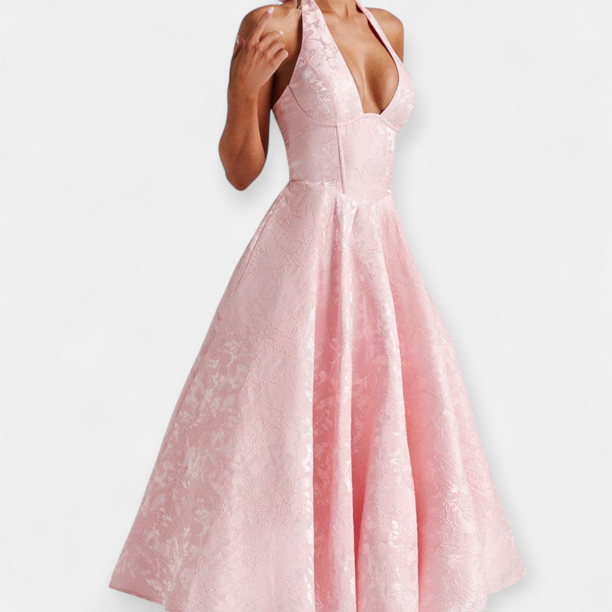 Mini haljina s otvorenim leđima i modernim korzetom