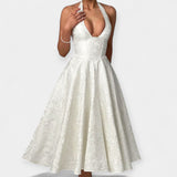 Mini haljina s otvorenim leđima i modernim korzetom